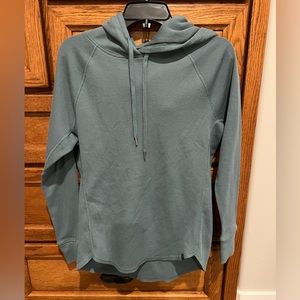 Under Armour teal thermal shirt with hood